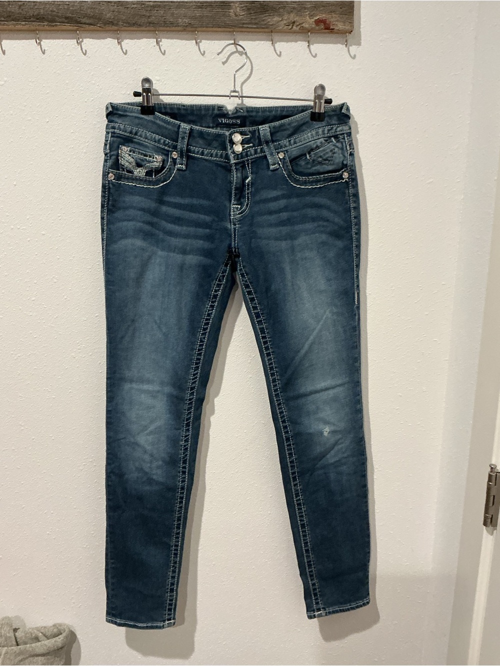 Vigoss Women's Faded Indigo Skinny Jeans